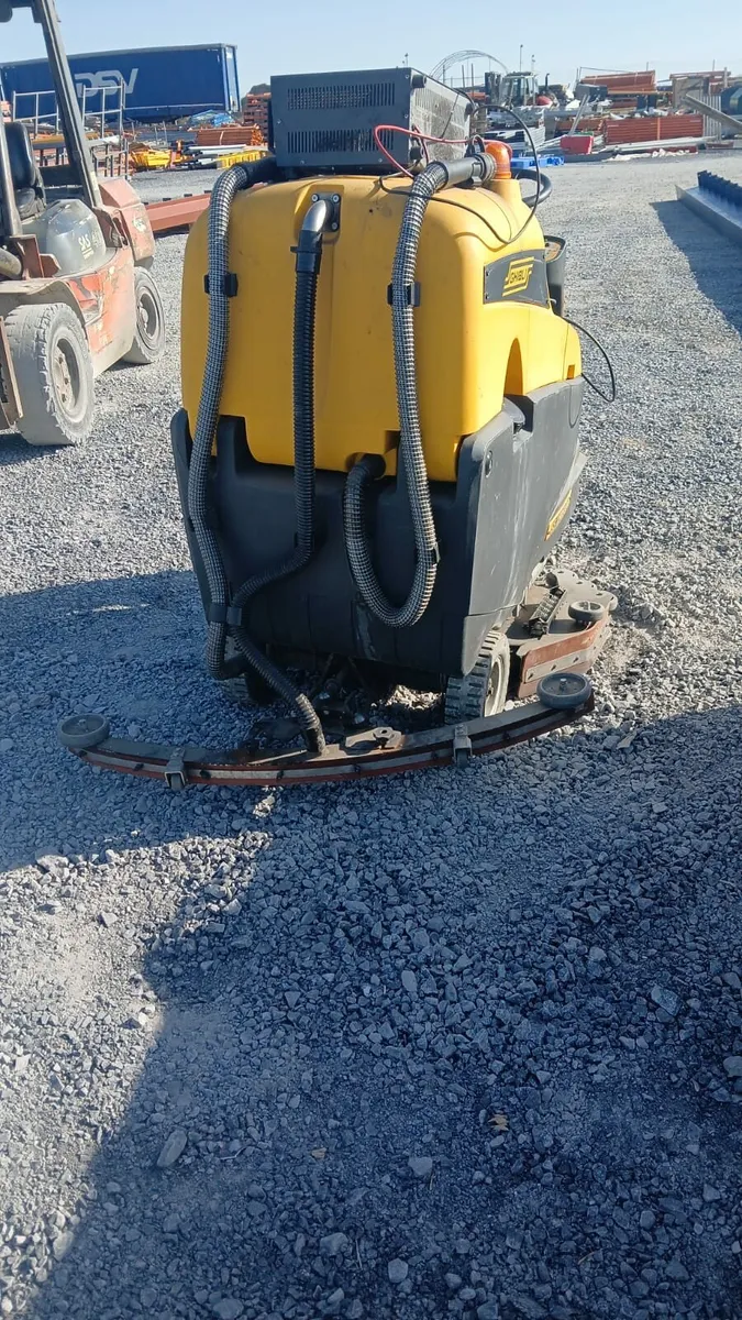 Floor cleaner - Image 4