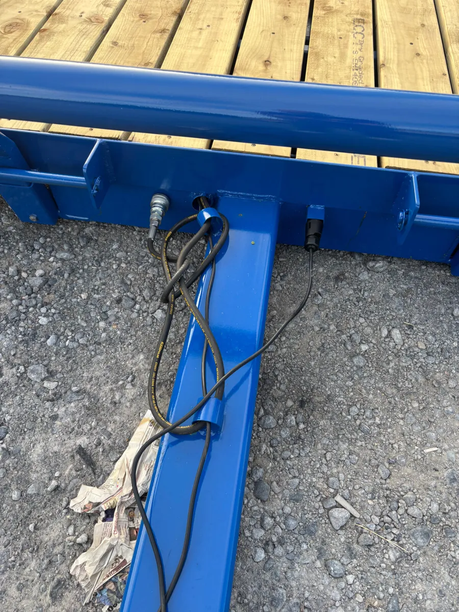 front load lowloaders and bale trailers - Image 4