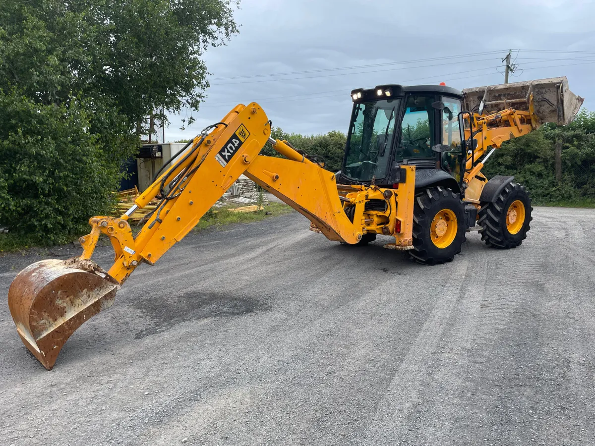 JCB 4CX Digger Loader - Image 3