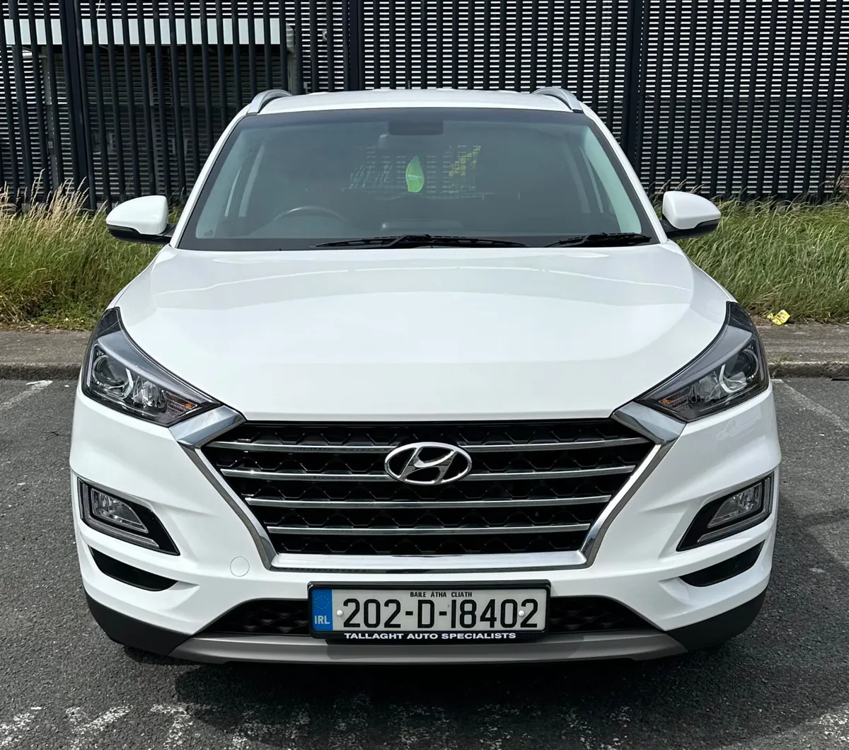 202D Hyundai Tucson Commercial - Image 2