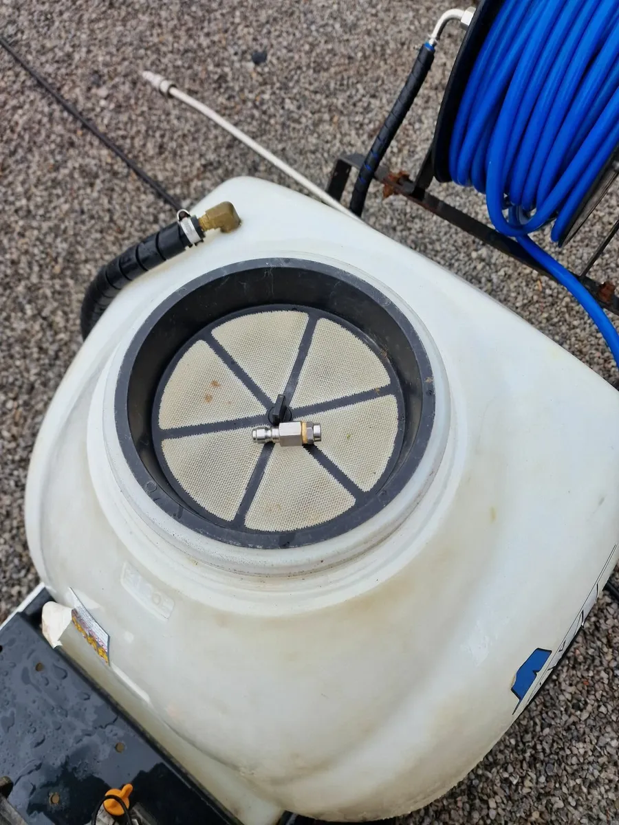 pressure washer maxflow softwash machine - Image 3