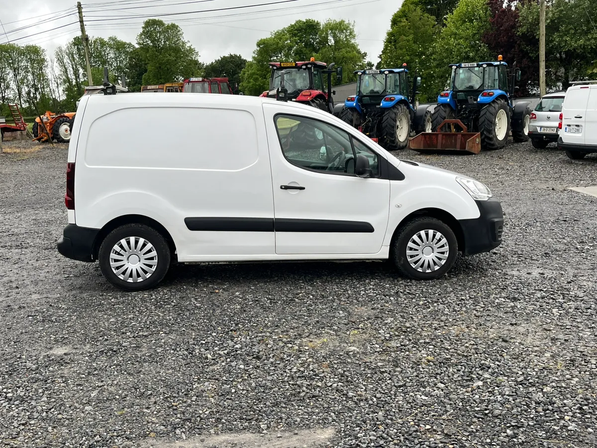 2017 peugeot partner 3 seater - Image 2