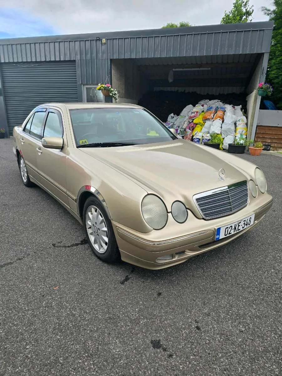 Mercedes e200 - Image 1