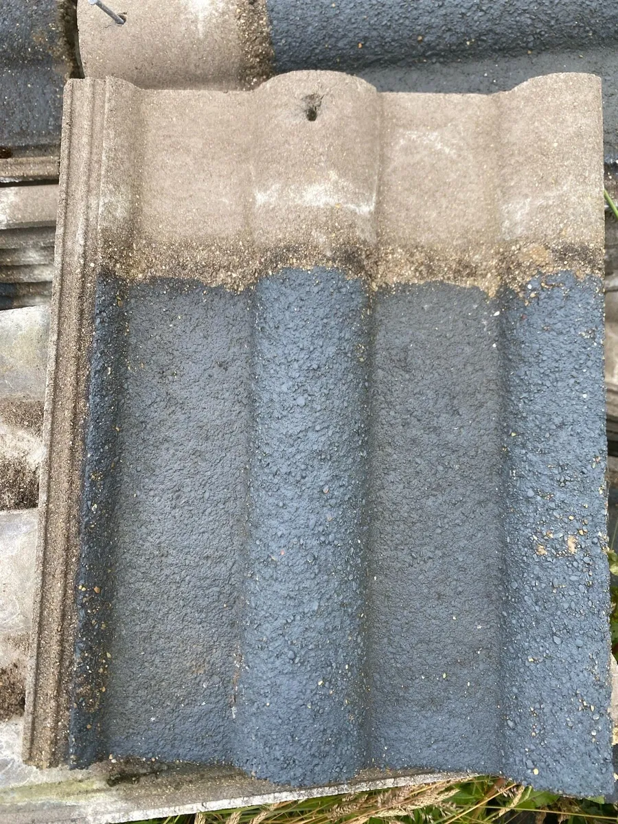 €0.50 cents REDLAND DOUBLE ROMAN TILE - Image 1