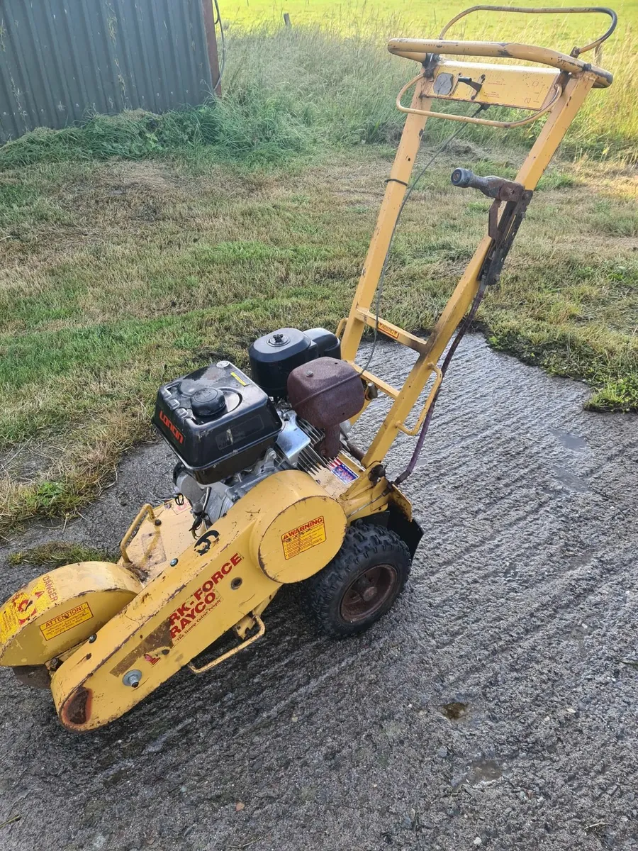 Stump remover - Image 1