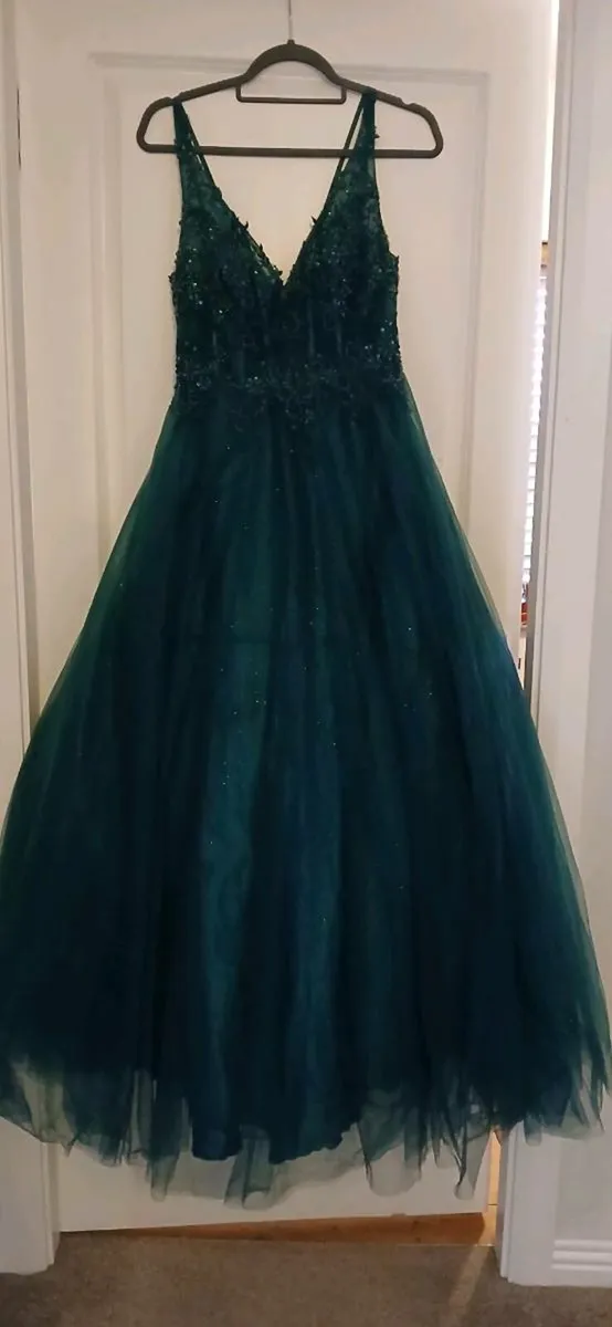 Debs dress - Image 4