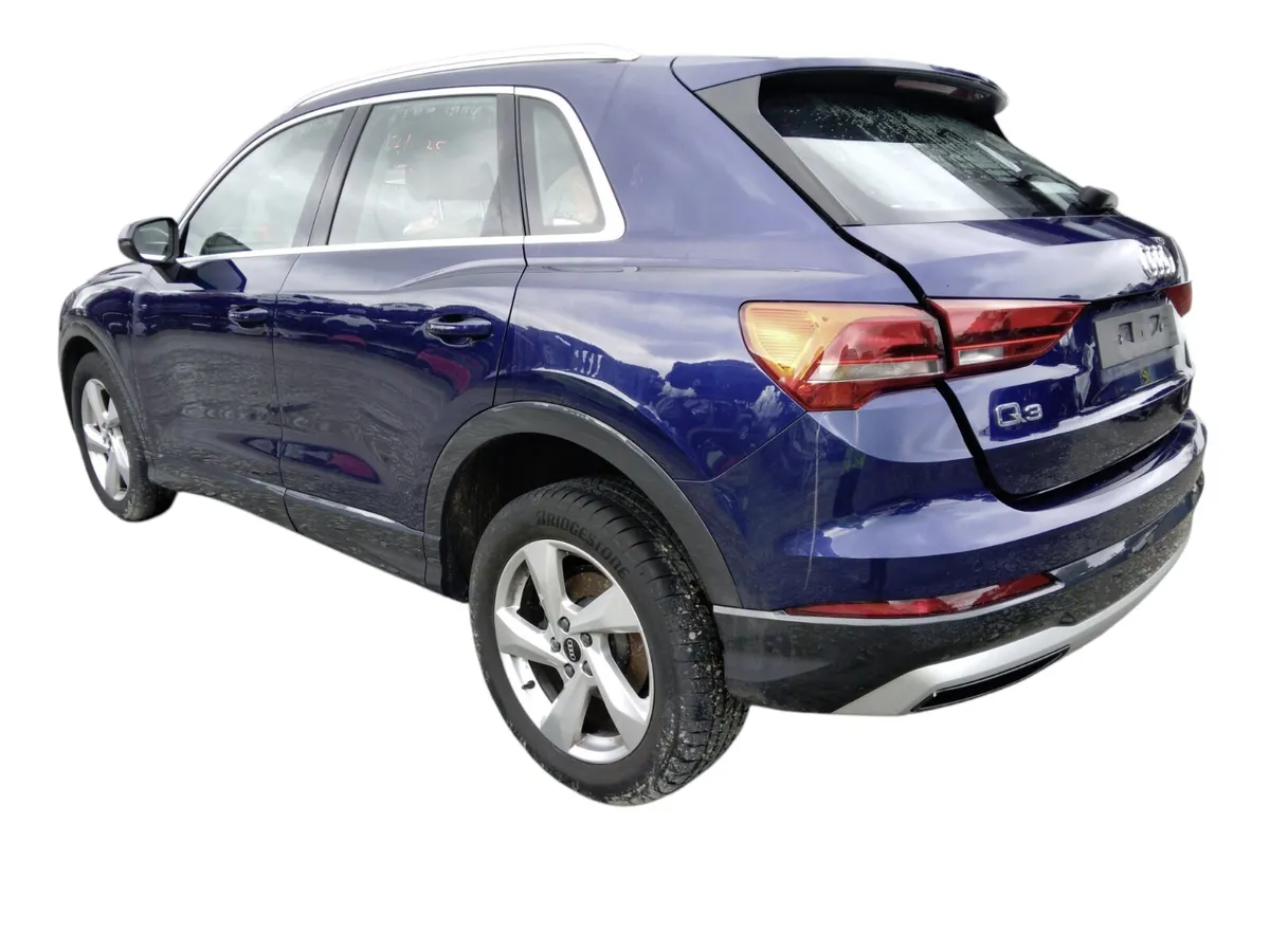 2022 AUDI Q3 For Breaking/Dismantling - Image 4