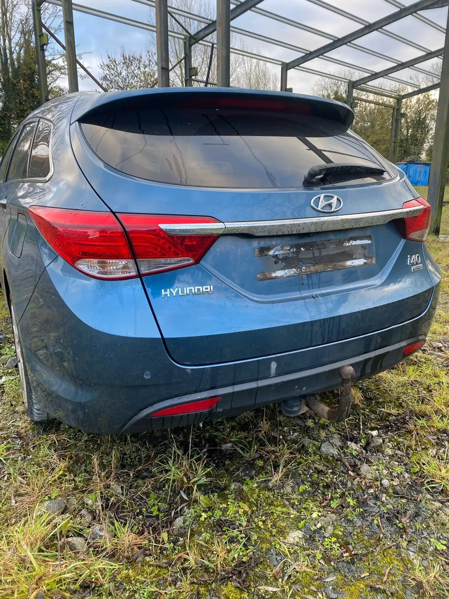 12-16 Hyundai I40 breaking for parts - Image 2