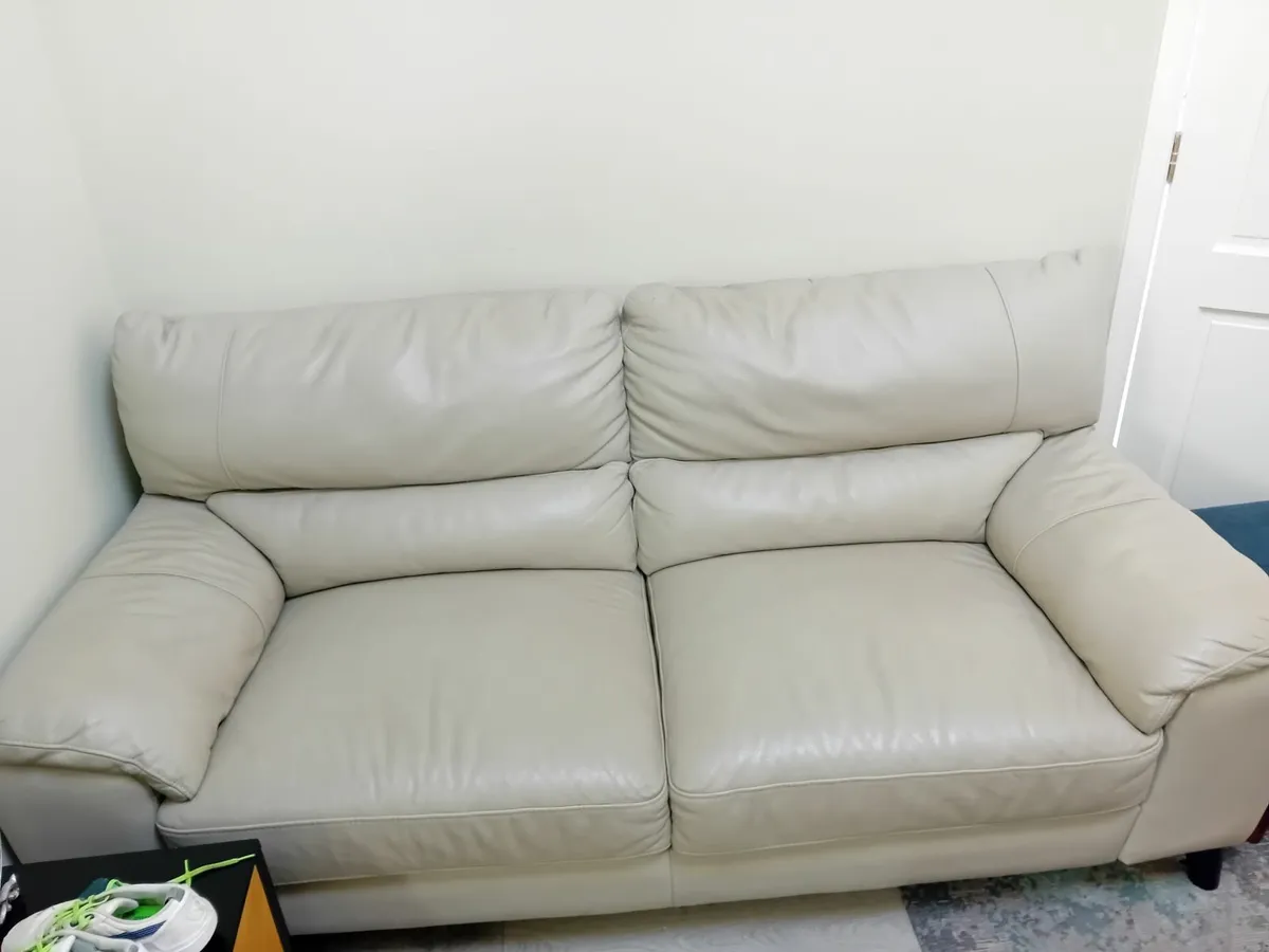 leather couch - Image 3