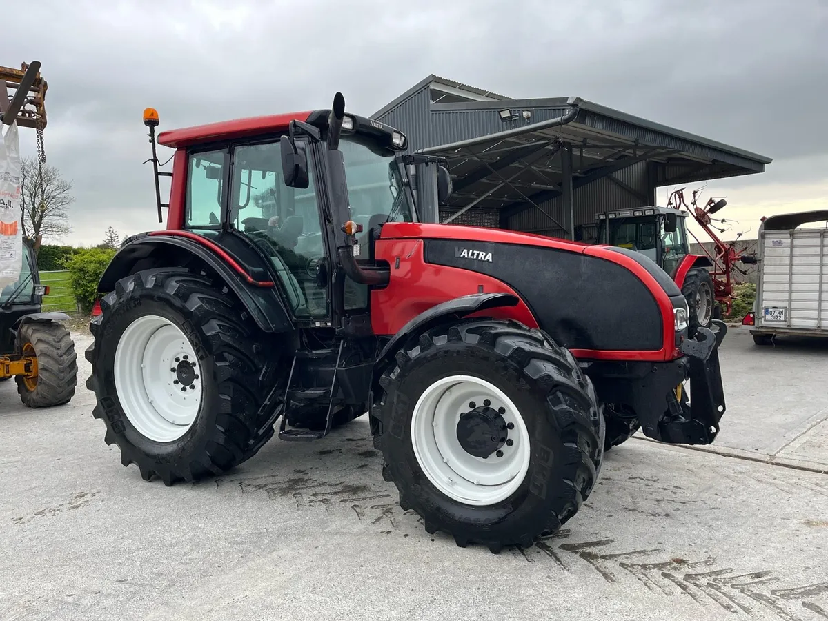 Valtra T151 - Image 1