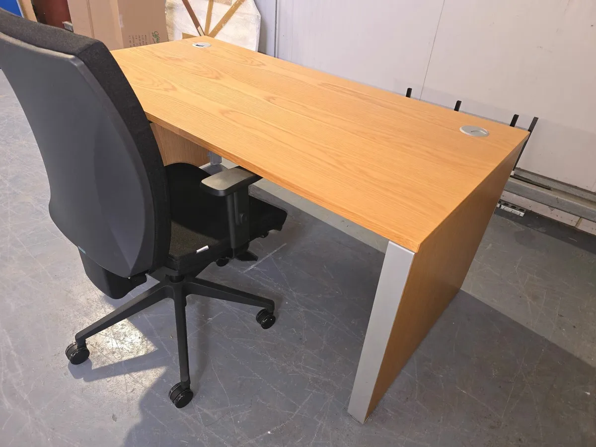 Oak office desks - Image 1