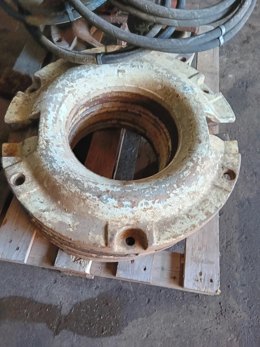 Ford weights and 16.9.34 wheels - Image 2