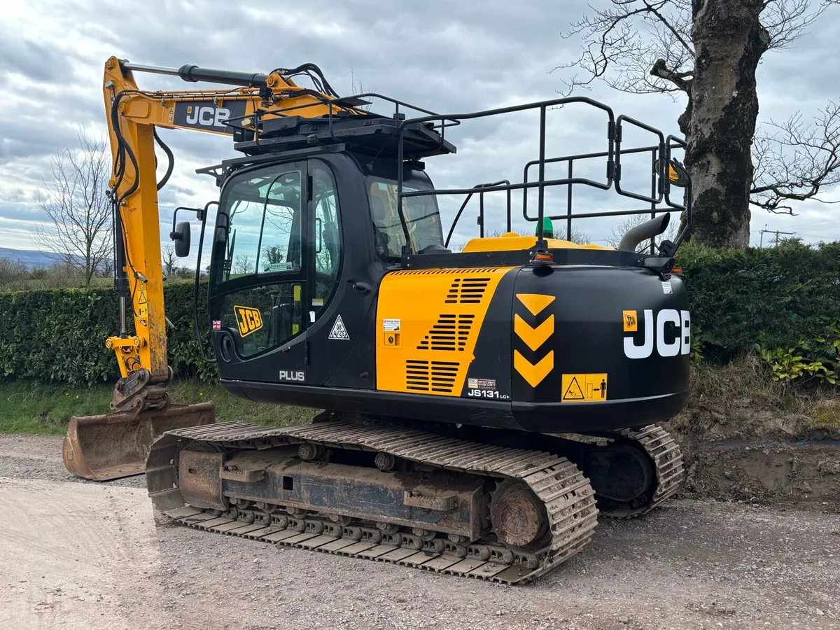 JCB JS 131Lc Digger/excavator - Image 3