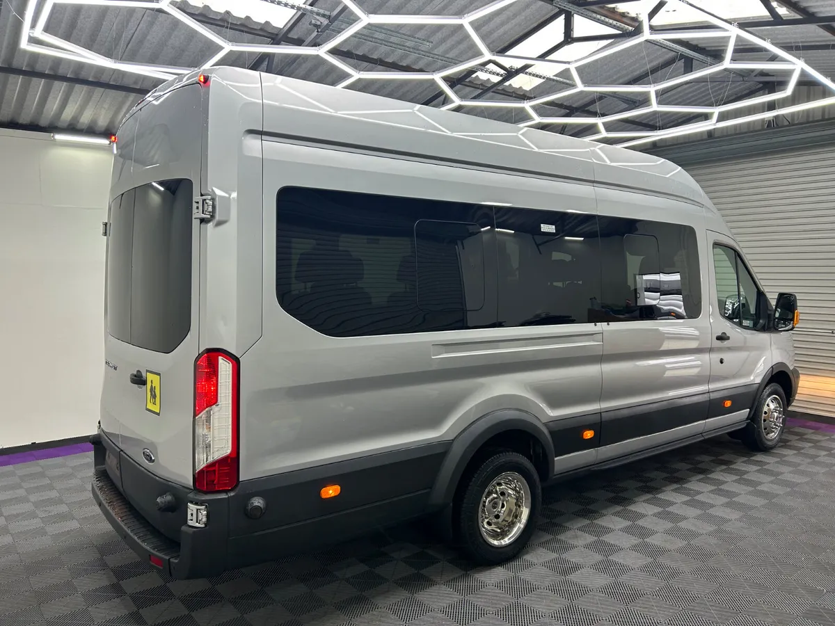 2017 FORD TRANSIT 2.2 460 17 SEATER MINIBUS TREND - Image 3