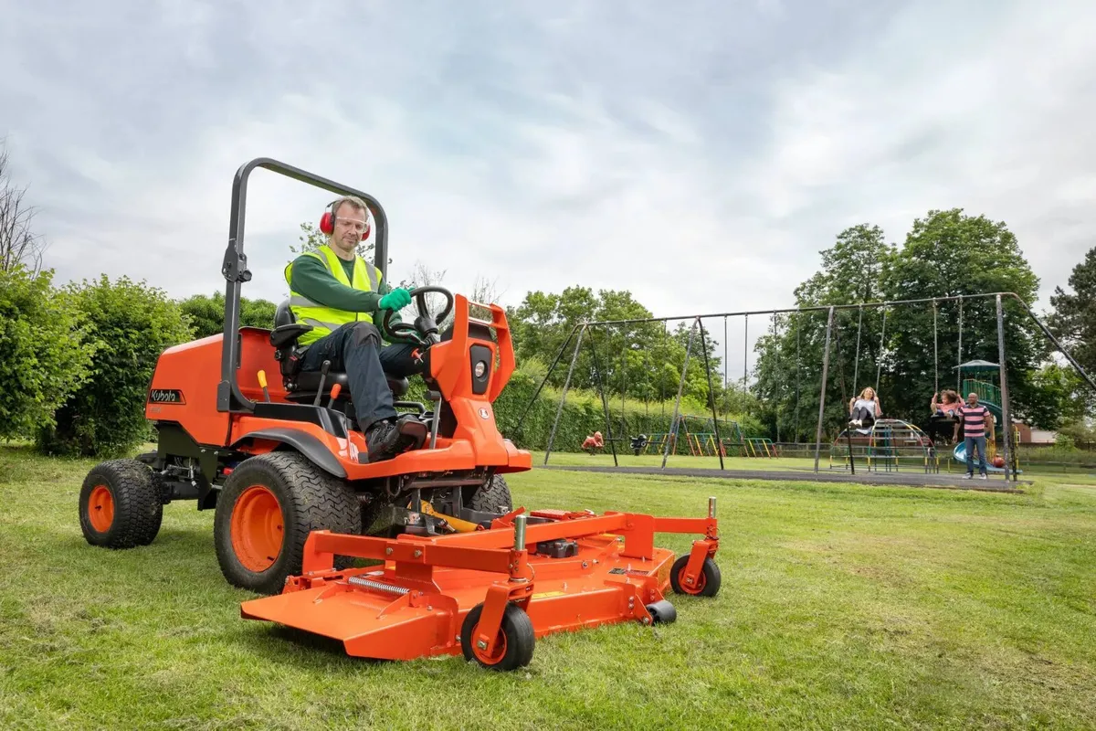 New Kubota F391 Front Deck mower - Image 2