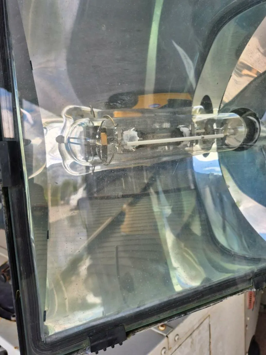 Lighting tower - Image 3