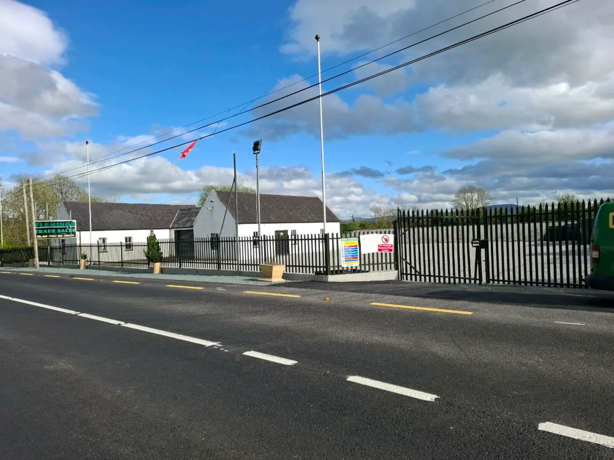 Sales yard for rent - Image 4