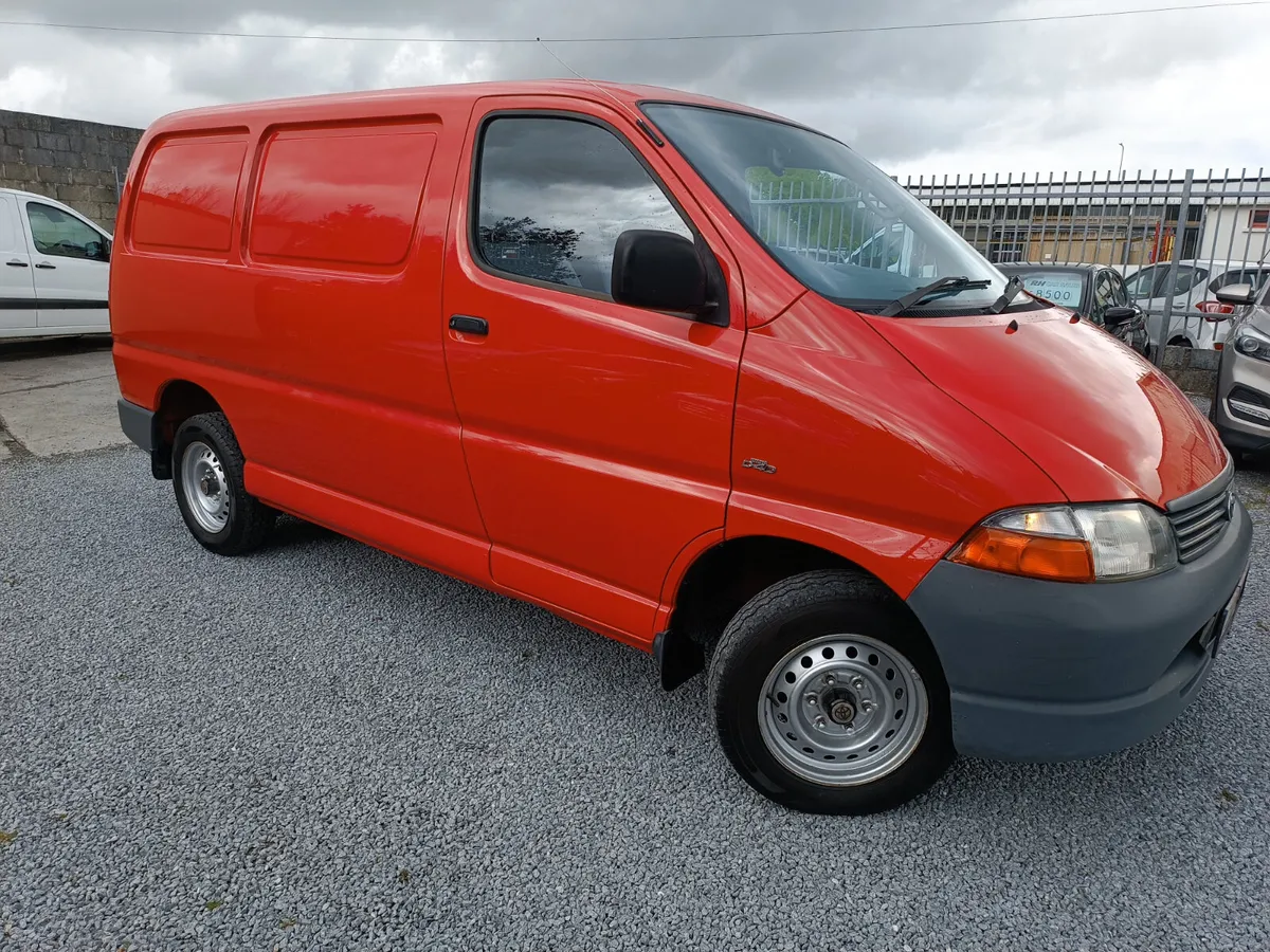 2006 Toyota Hiace 280  2.5  d4d GS swb - Image 2