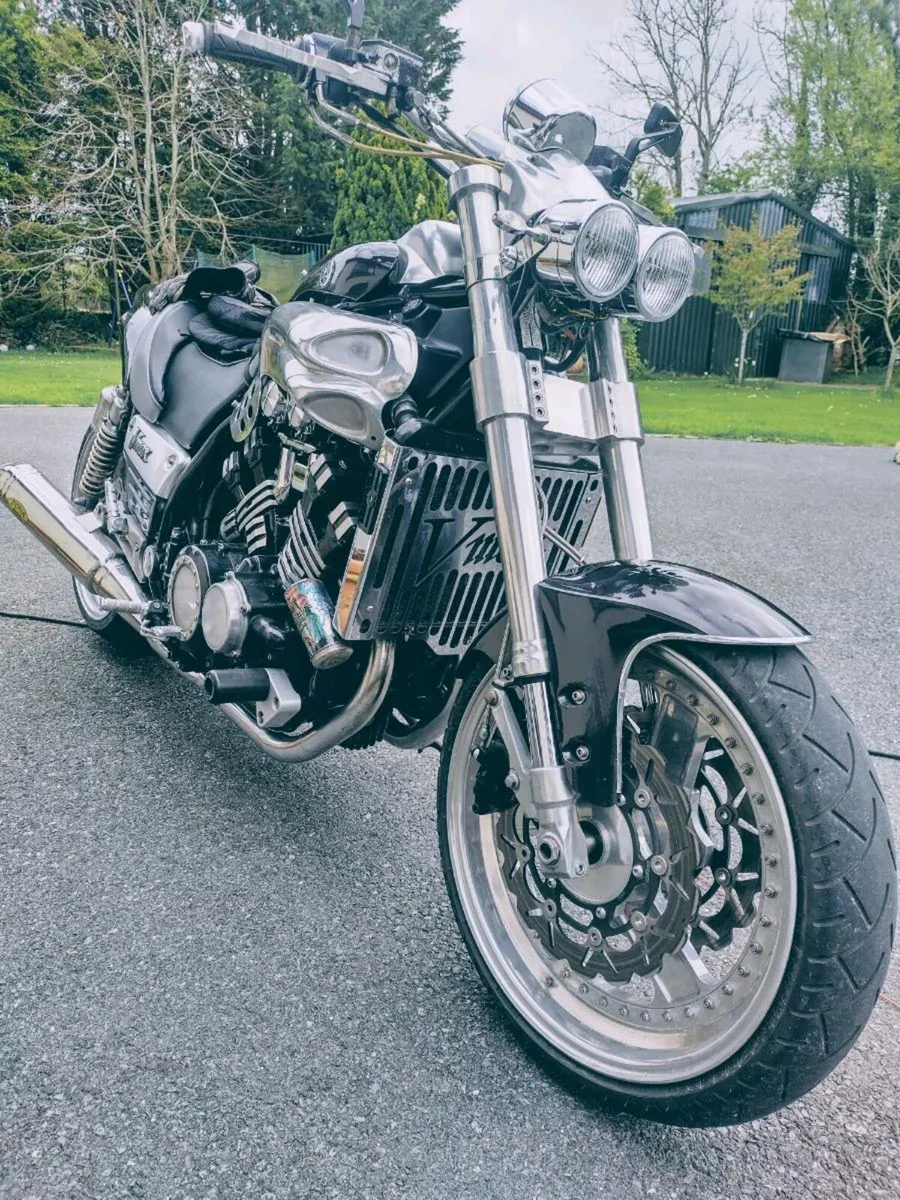 Custom Yamaha VMax 2000 no offers - Image 1