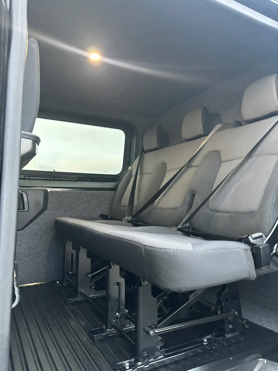 Crew cab seats triple seat - Image 3