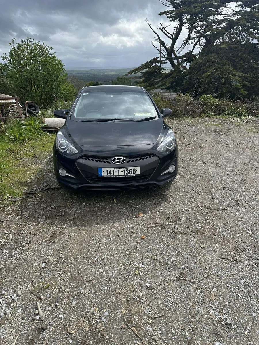 Hyundai i30 breaking - Image 1
