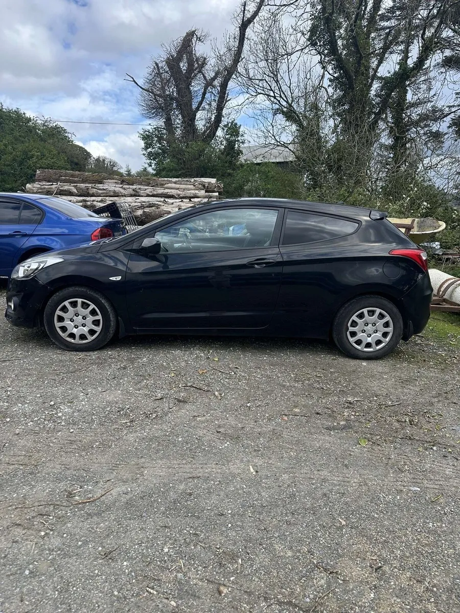 Hyundai i30 breaking - Image 3