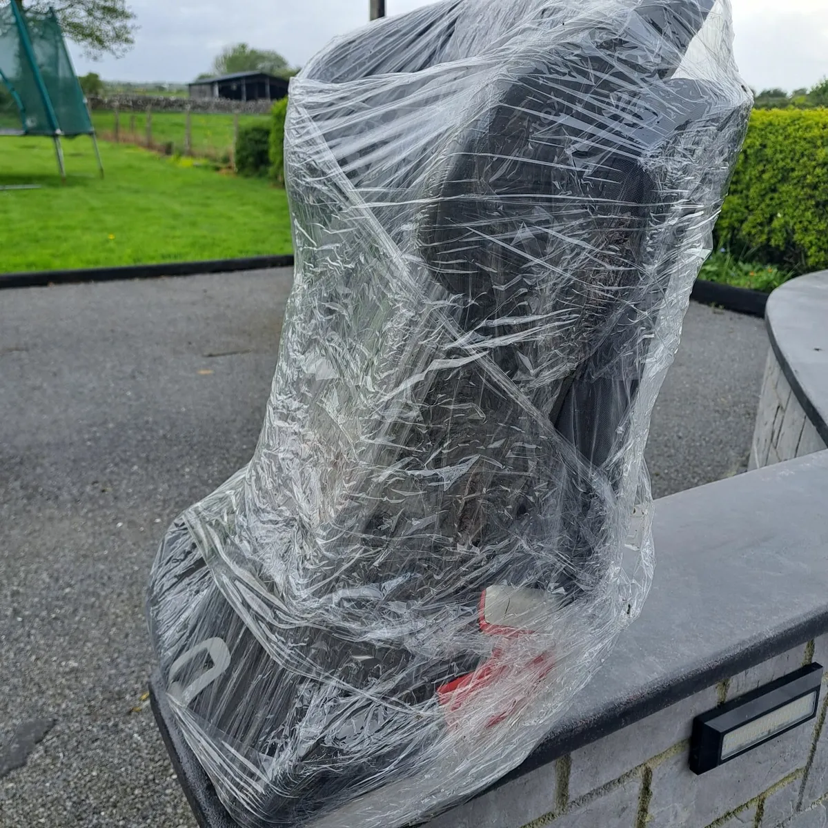 Childs car seat - Image 3