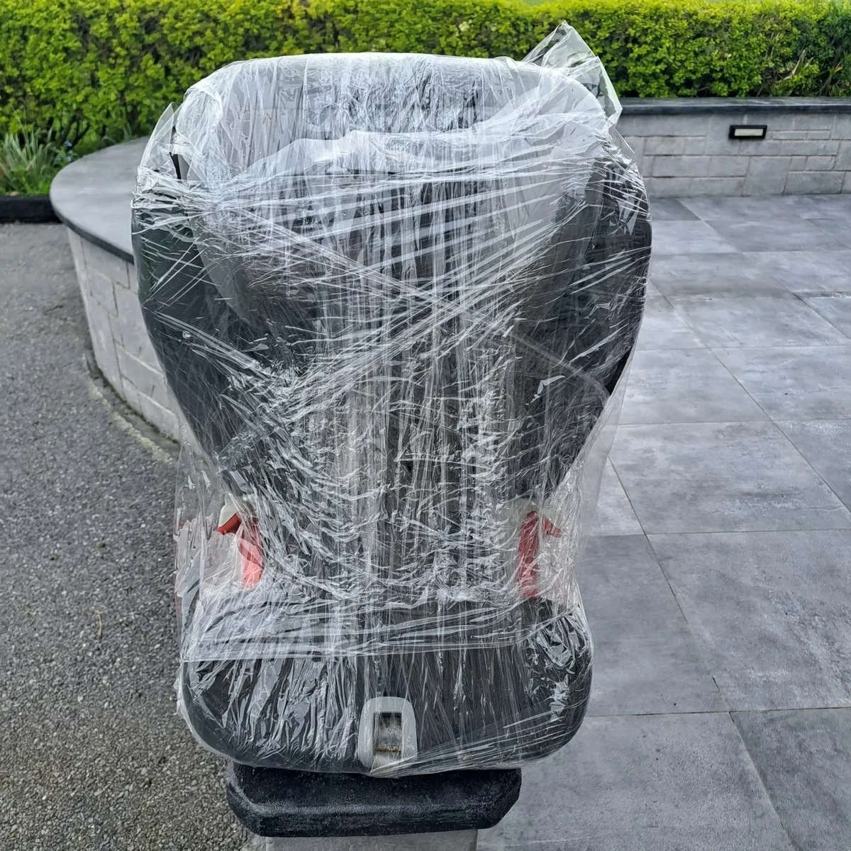 Childs car seat - Image 2