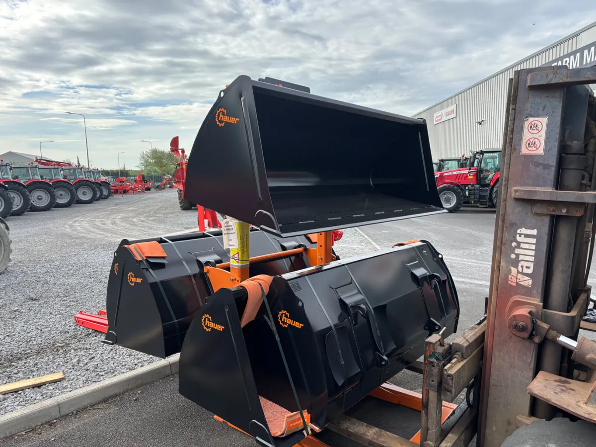 Front loader buckets - Image 1