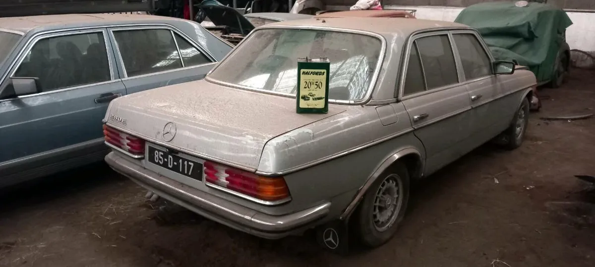 1985 Mercedes-Benz w123 e280 - Image 3