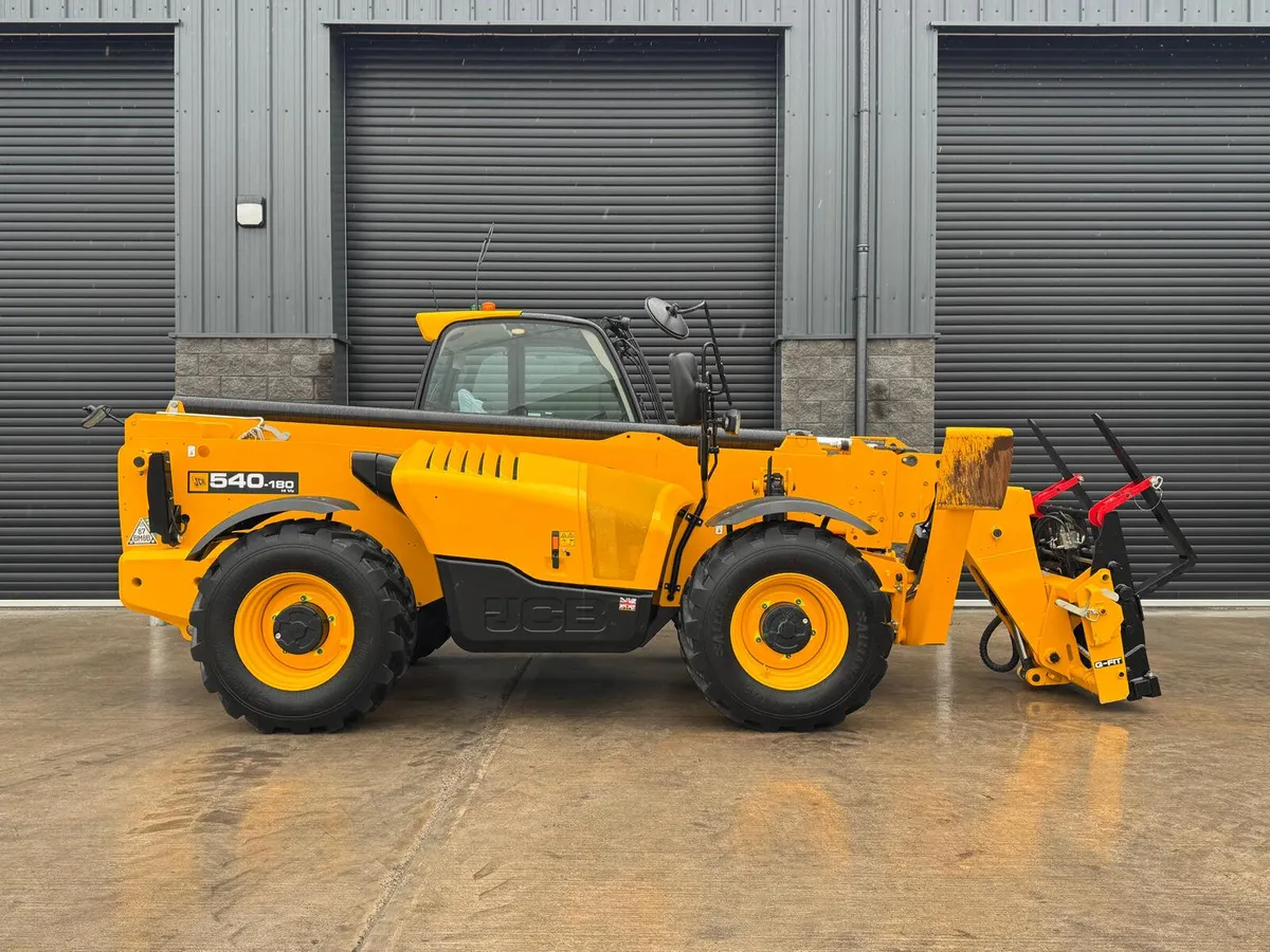 2025 JCB 540-180 Teleporter - Image 3