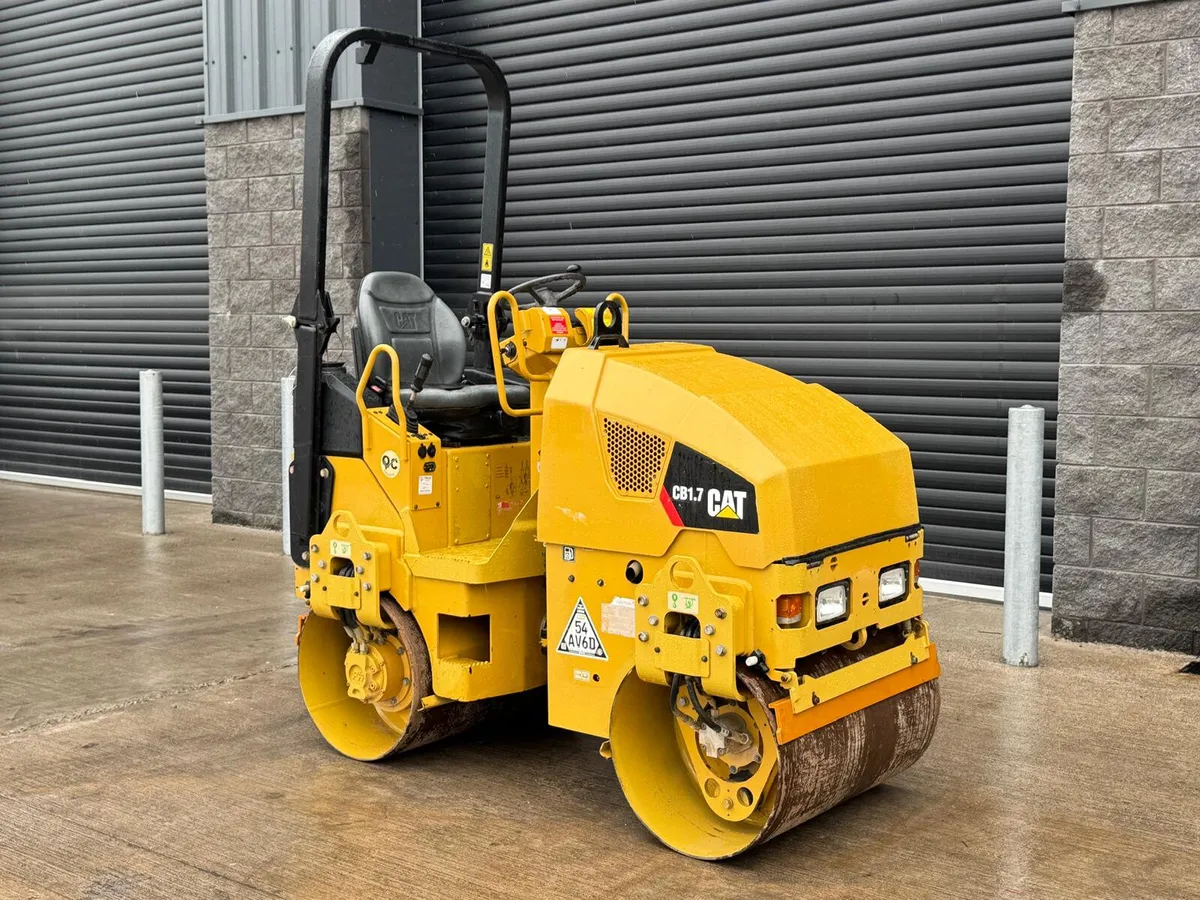 2018 Cat cb1.7 Roller - Image 1