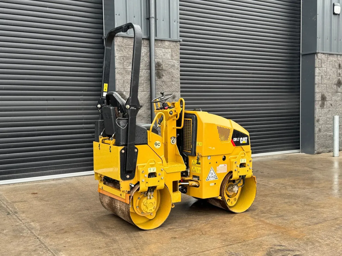 2018 Cat cb1.7 Roller - Image 4