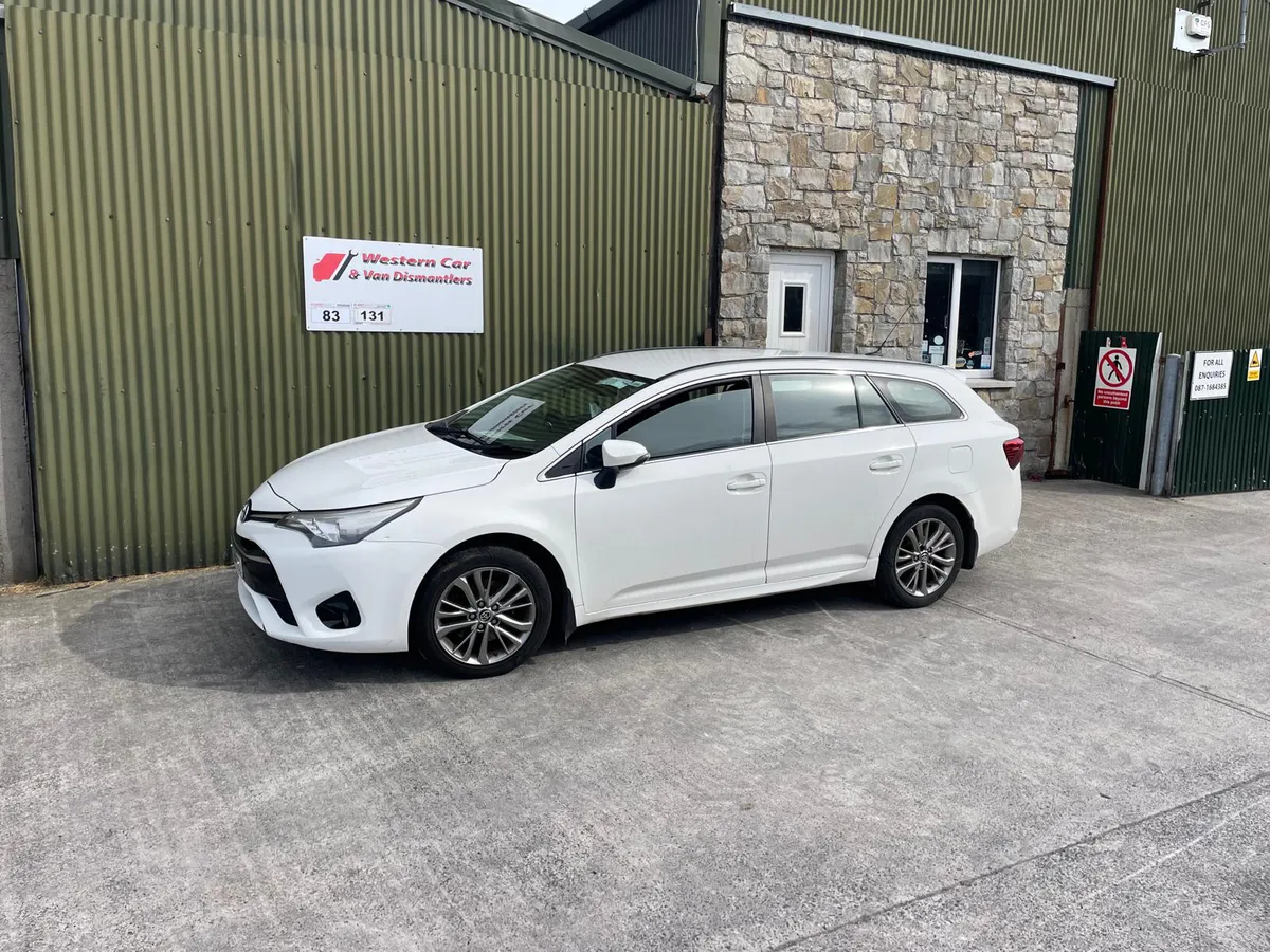 162 Toyota avensis 2.0 d4d for dismantling