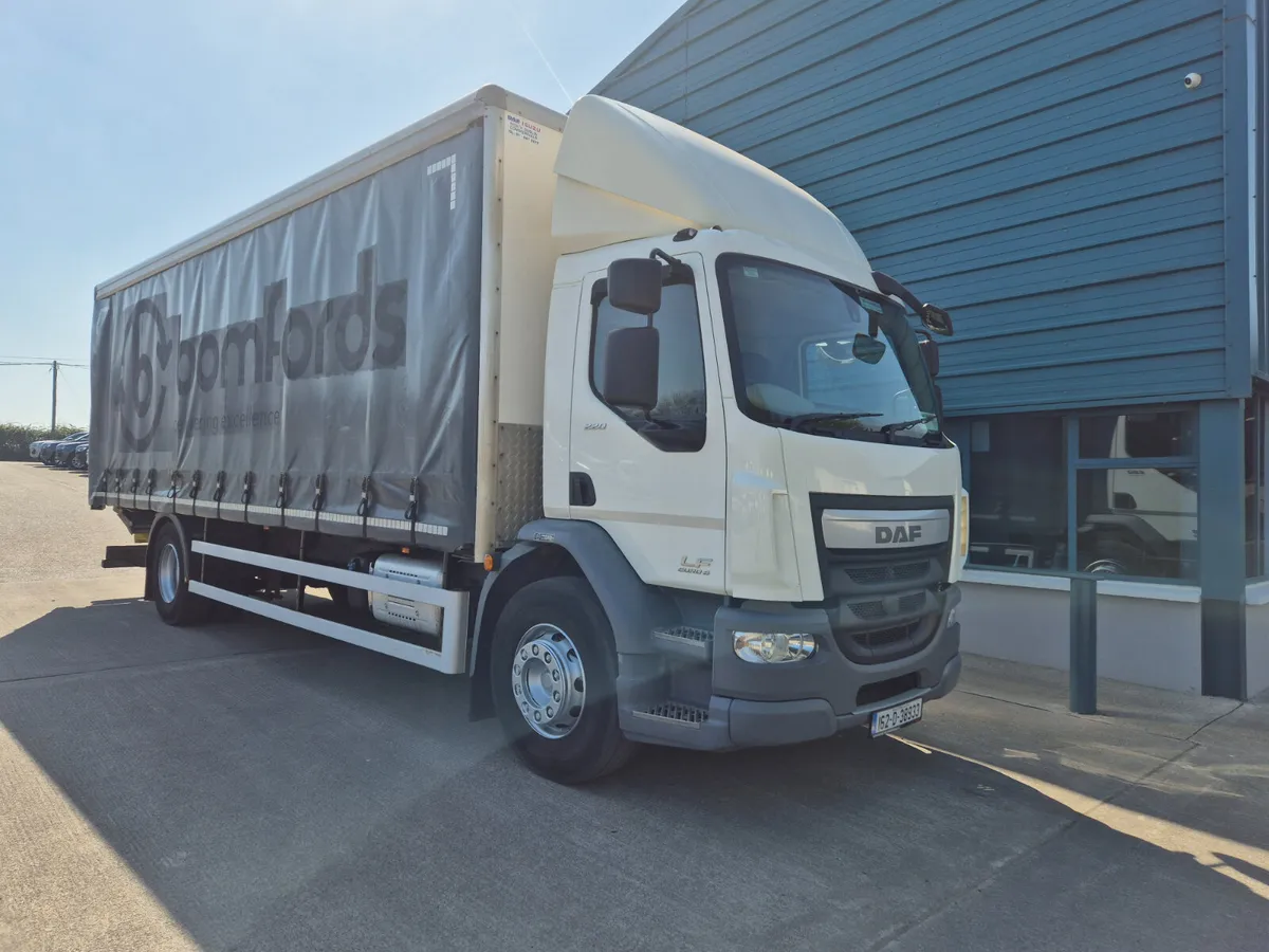 2016 DAF LF 220 18TON GVW CURTAIN - Image 1