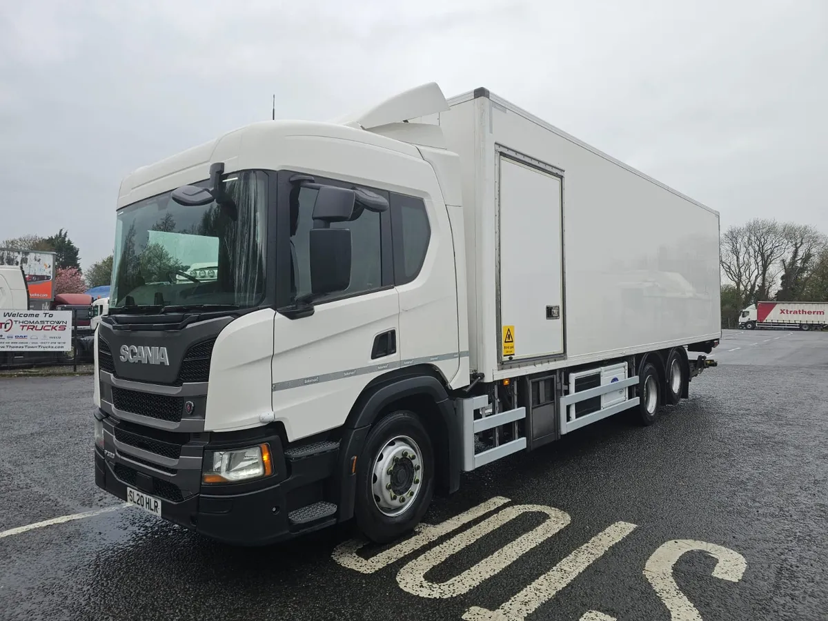 2020 Scania P320 with 30ft Solomon Fridge - Image 3