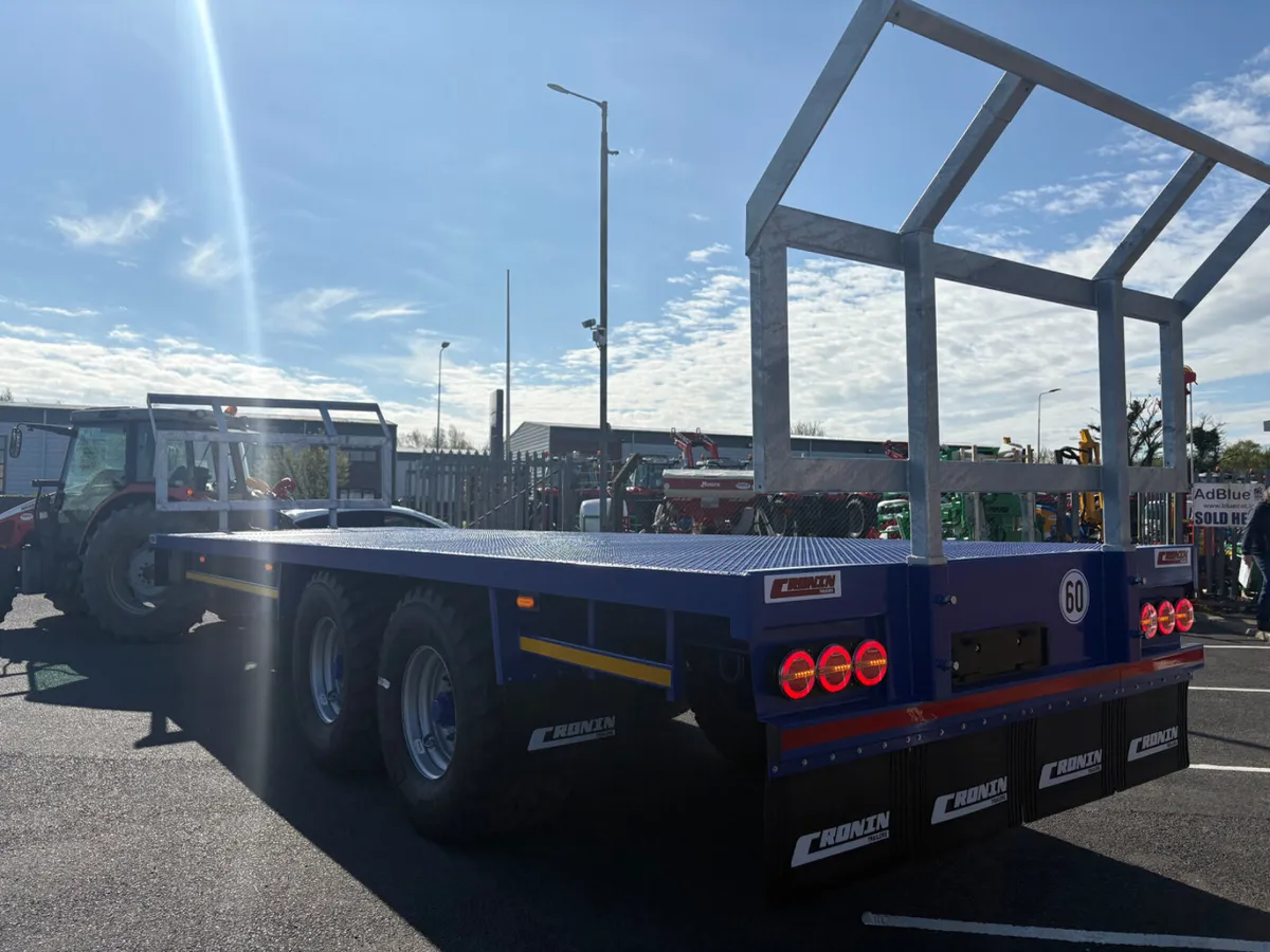 28ft Cronin Bale trailer - Image 2