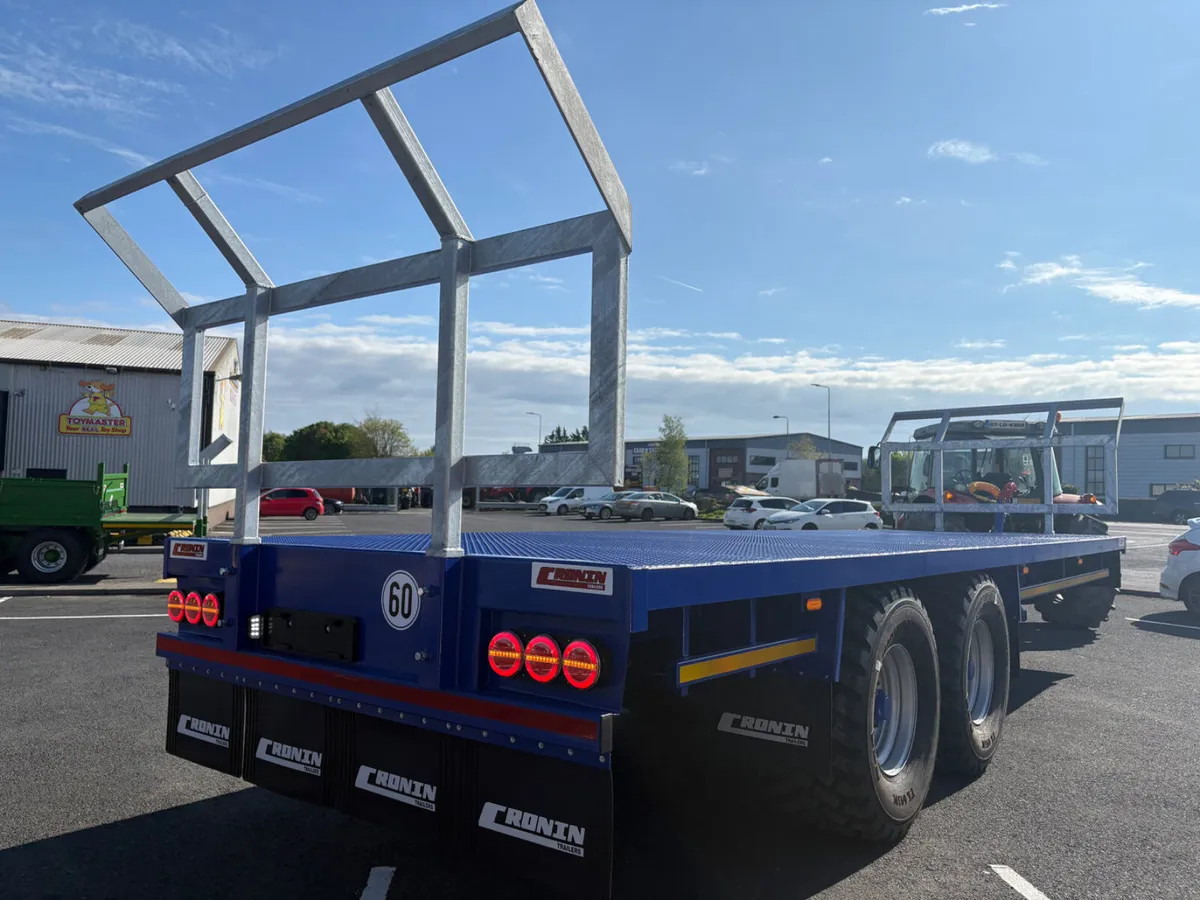 28ft Cronin Bale trailer - Image 3