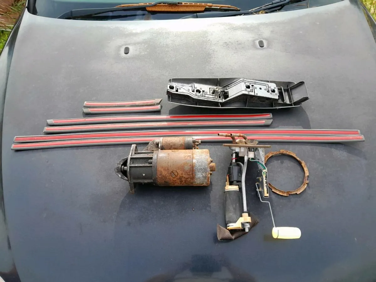 1991 Ford Sierra 2.0 ghia door cards - Image 3