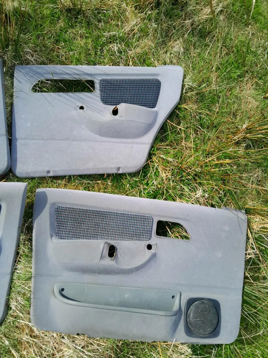 1991 Ford Sierra 2.0 ghia door cards - Image 2
