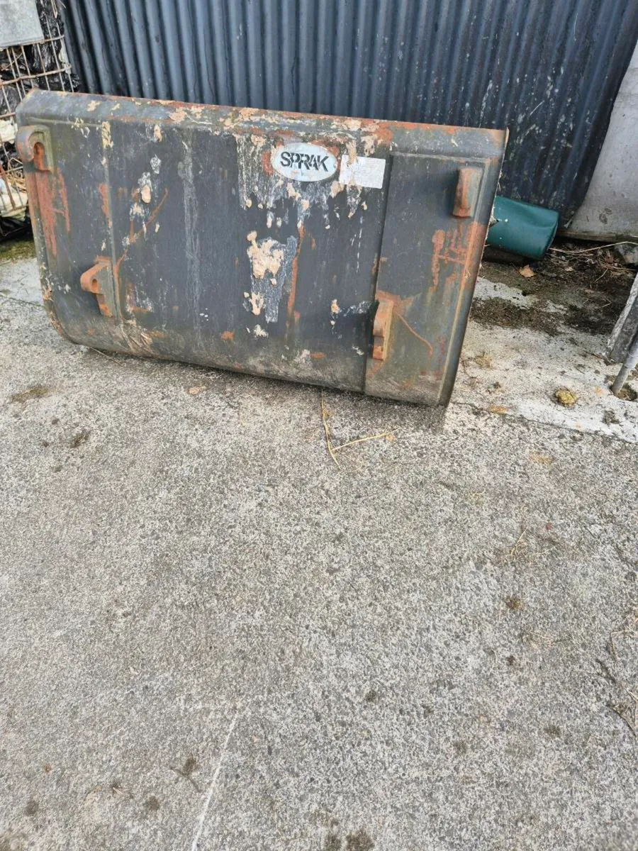 4ft Bucket - Image 1