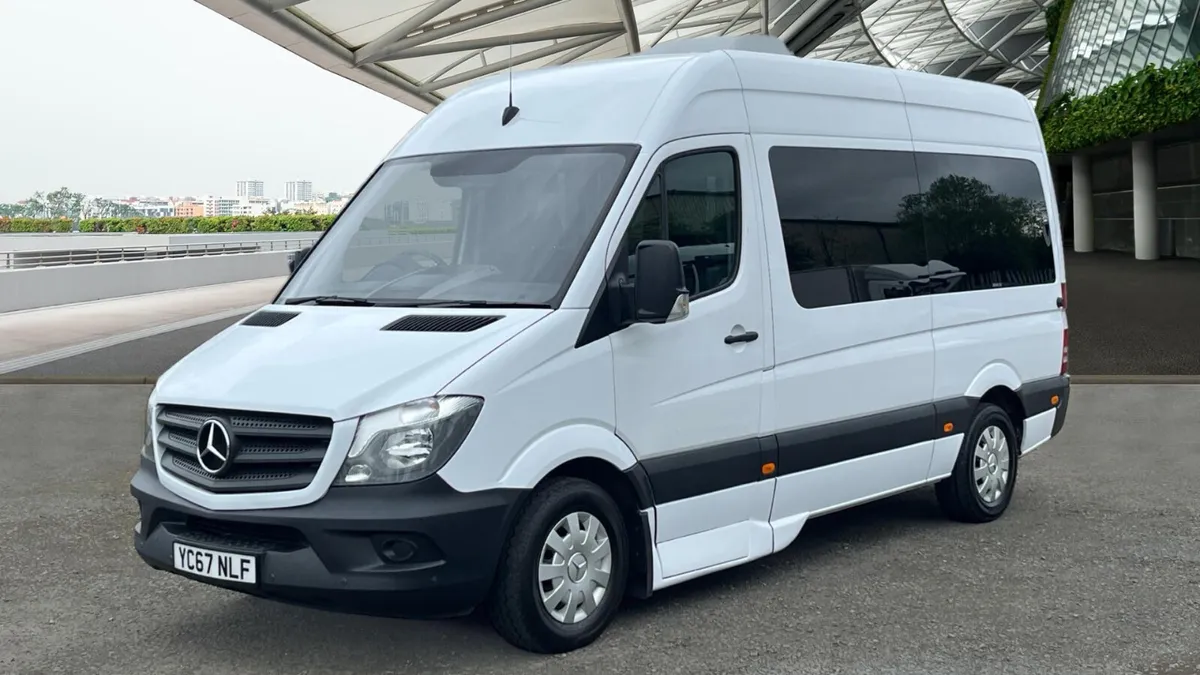 Mercedes-Benz Sprinter 2.1 CDI Minibus 12 Seater - Image 4