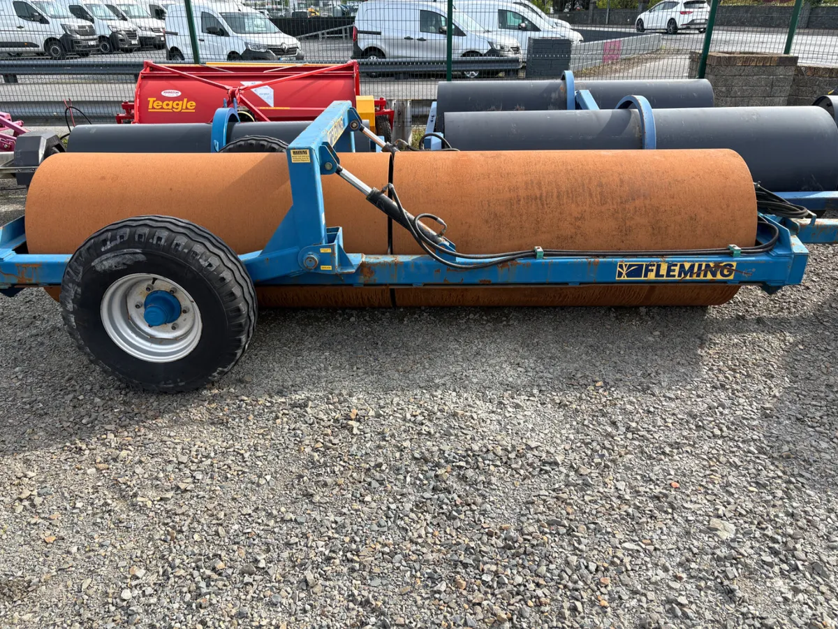Fleming 12 end tow Landroller - Image 1