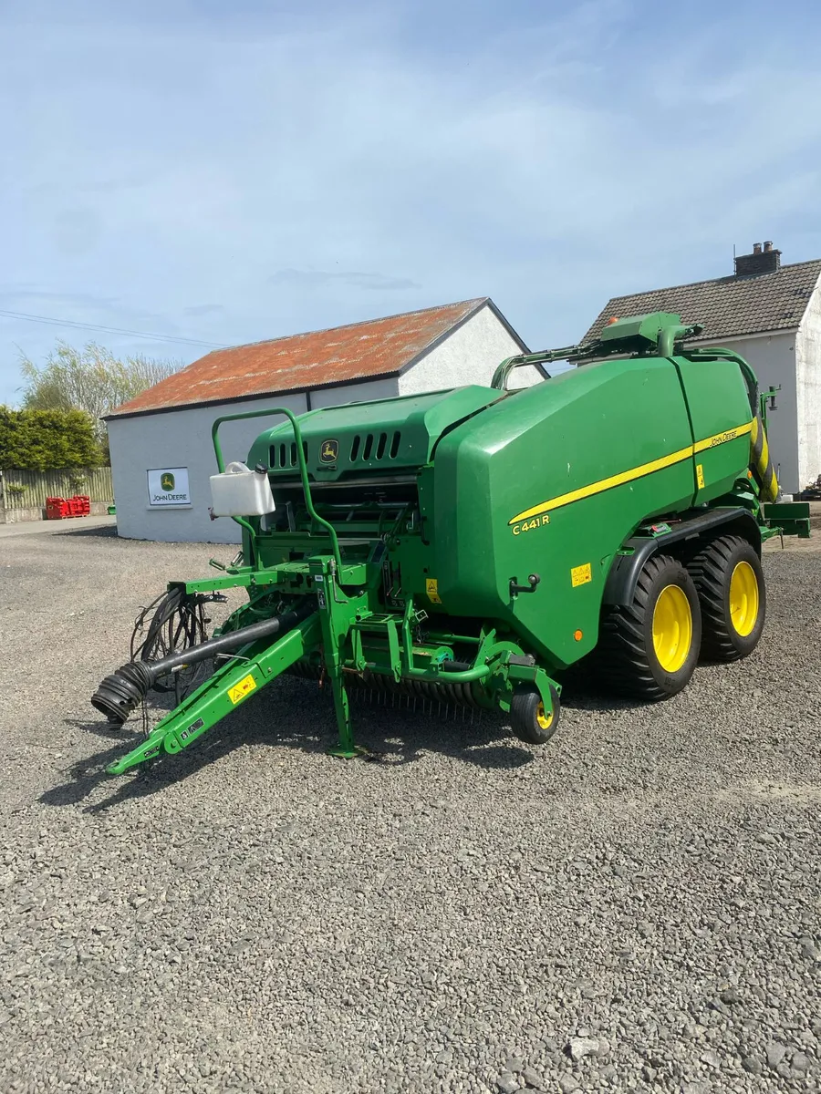 John Deere C441R - Image 1