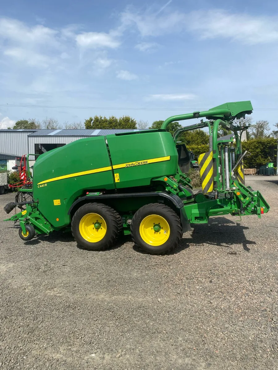 John Deere C441R - Image 2