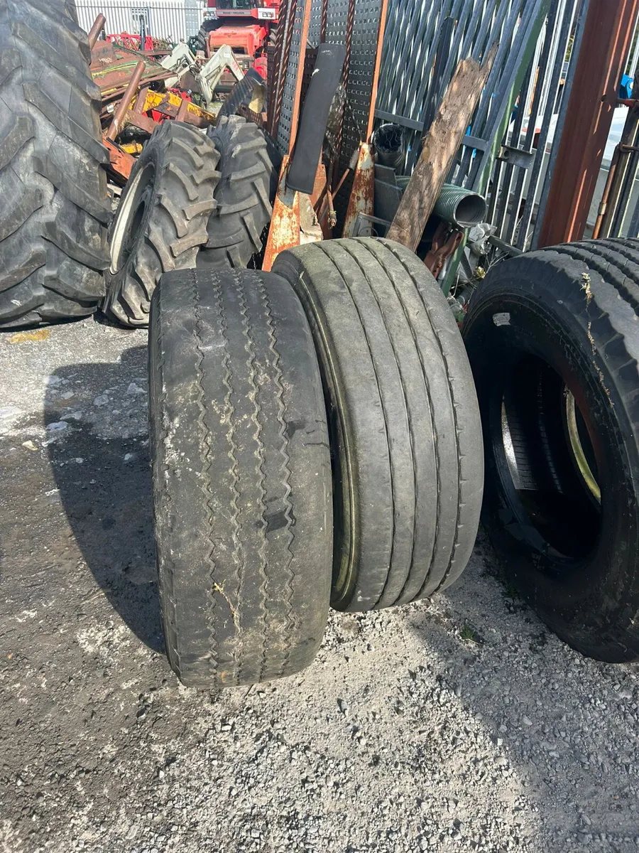 385/65/22.5 tyres for sale. - Image 2