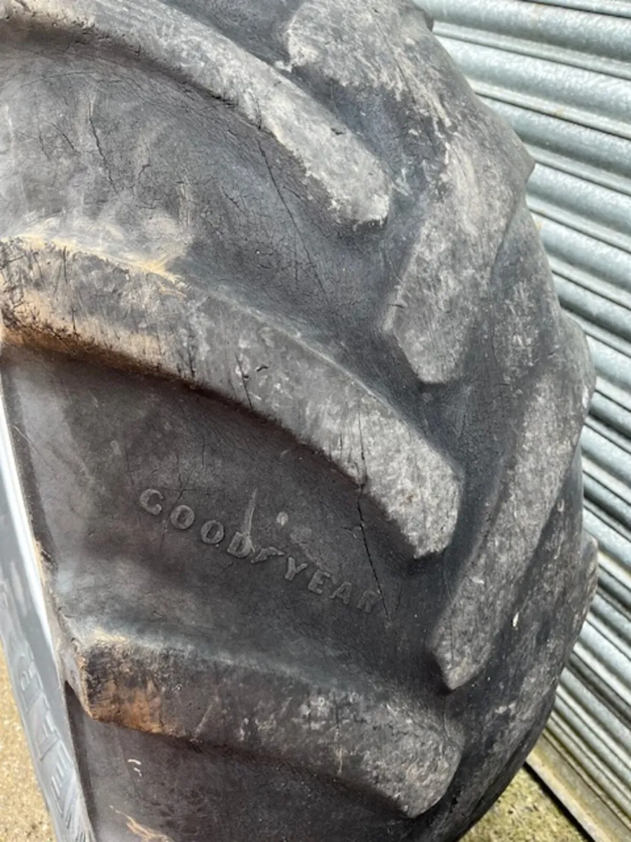 480-70-28 Goodyear Tyres on MF Wheels - Image 4
