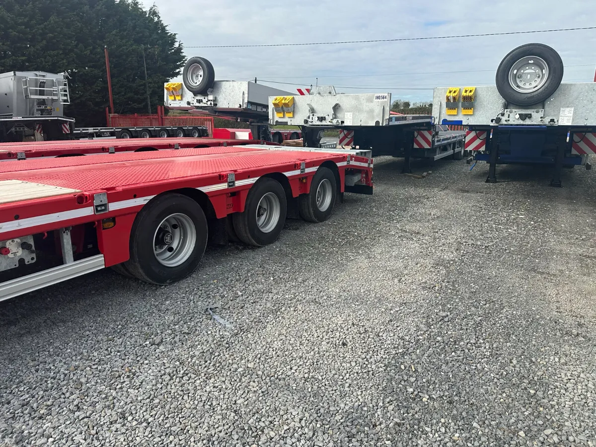 MAX TRAILER EXTENDABLE LOW LOADER - Image 1