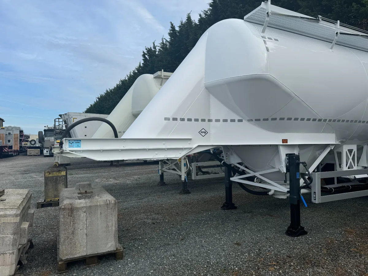 2025 FELDBINDER TANK IN STOCK - Image 1