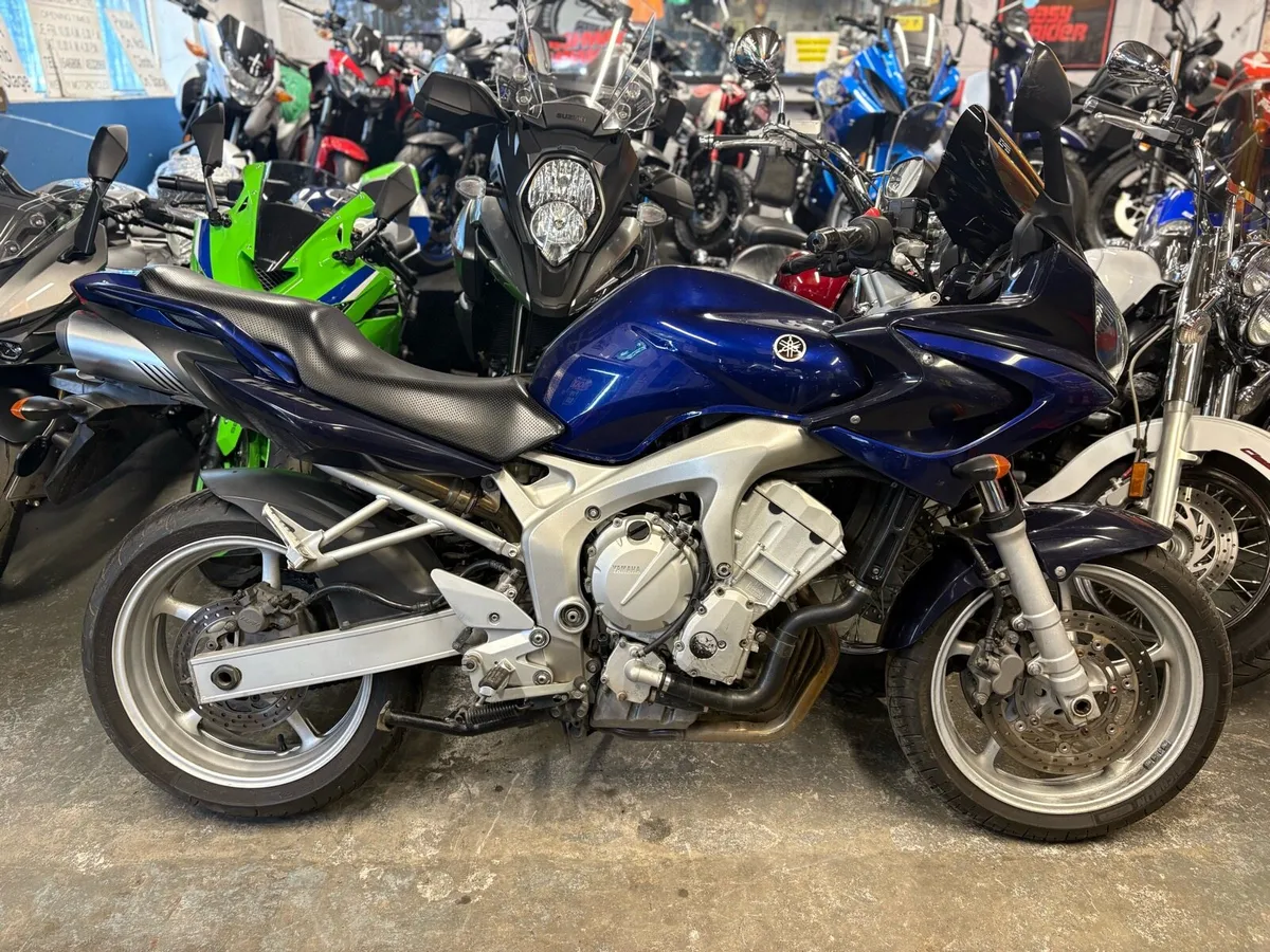 2004 Yamaha FZ6 - Image 1
